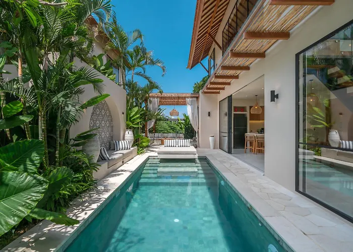 Nalaka - Sophisticated 2br Steps From Pererenan *