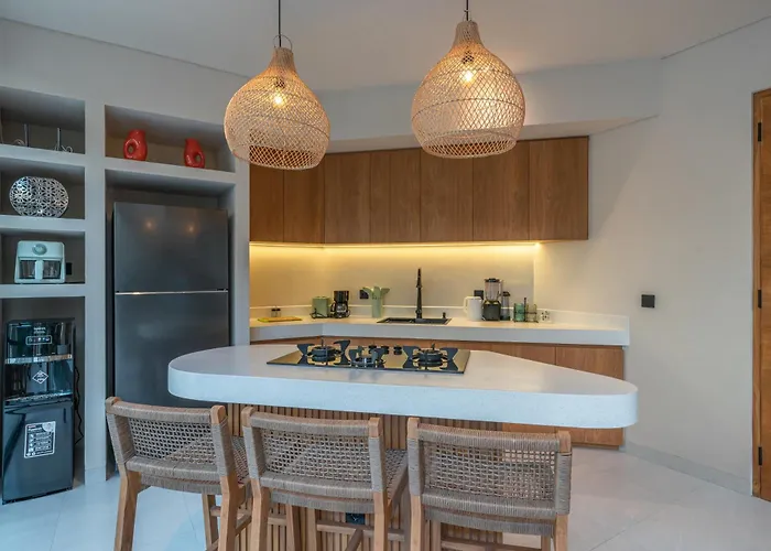 Вилла Nalaka - Sophisticated 2br Steps From Pererenan