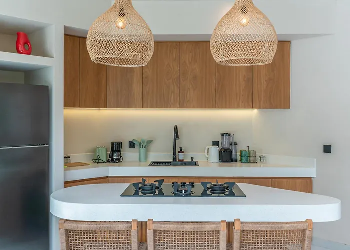 Nalaka - Sophisticated 2br Steps From Pererenan Чангу