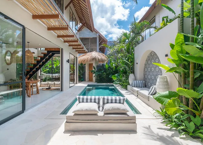 Nalaka - Sophisticated 2br Steps From Pererenan Вилла