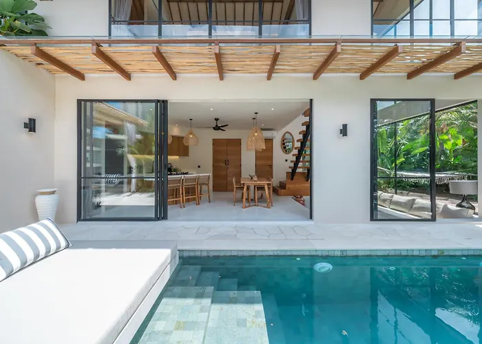 Nalaka - Sophisticated 2br Steps From Pererenan