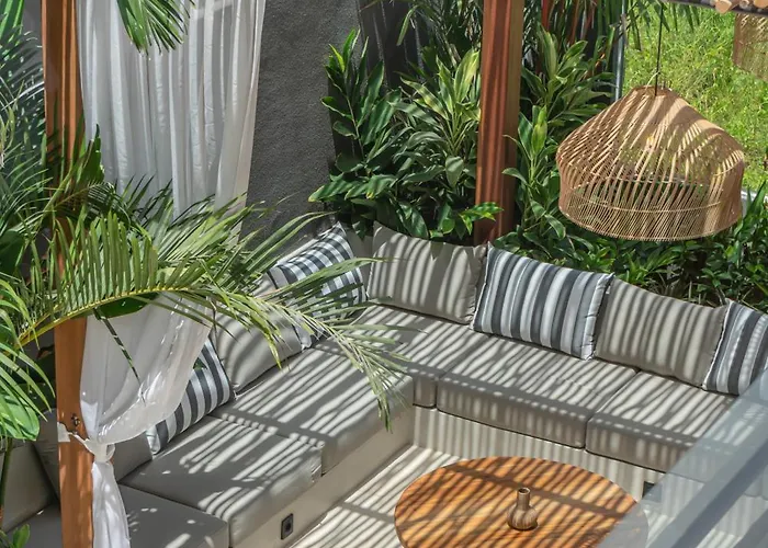 Вилла Nalaka - Sophisticated 2br Steps From Pererenan *