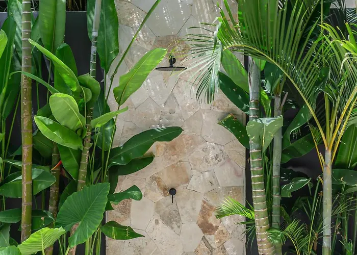 Вилла Nalaka - Sophisticated 2br Steps From Pererenan
