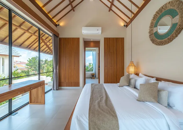 Nalaka - Sophisticated 2br Steps From Pererenan *